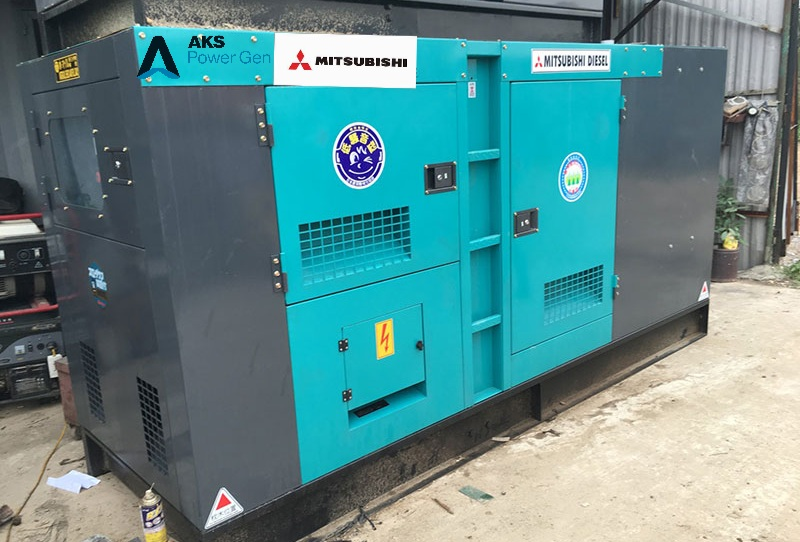 Máy phát điện công nghiệp chạy dầu diesel của Nhật
